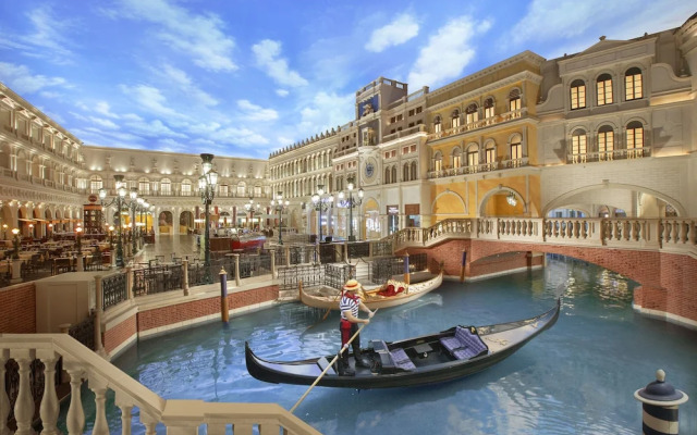 The Palazzo Prestige Club Lounge