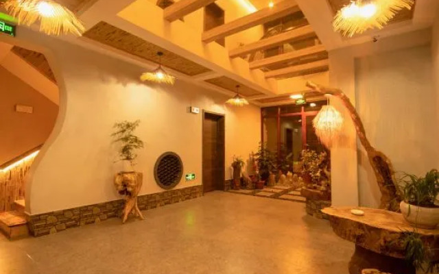 Huijuyitang Guesthouse