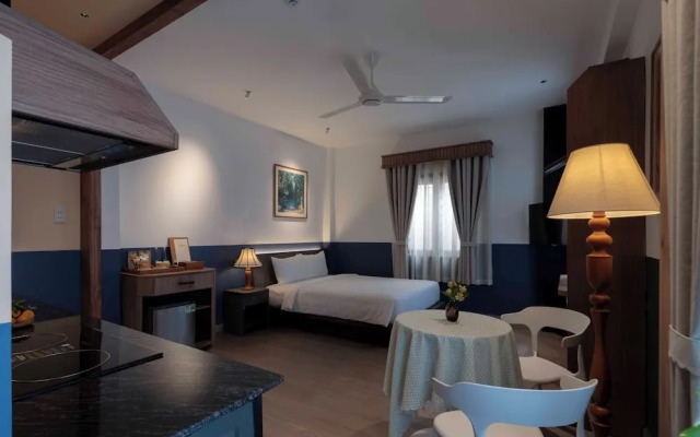 The Lamp Boutique House