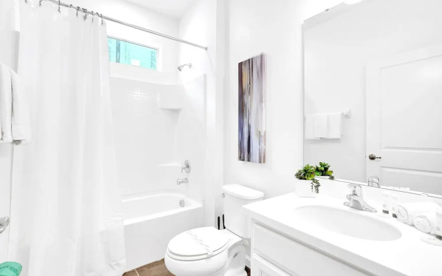 Upstay - 20-guest-all-theme-rooms-pool-spa-theatre