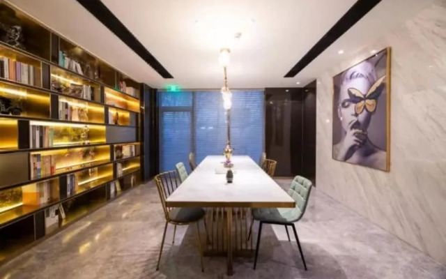 Manxin Beijing Guangqumen Hotel