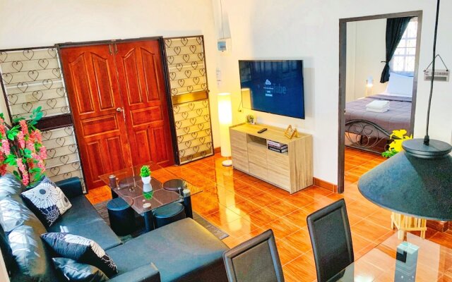 Thai Orange Villas