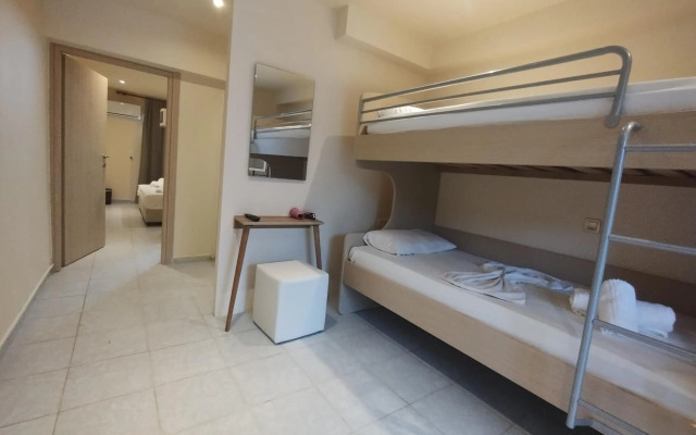 Leonidas Hotel and Studios