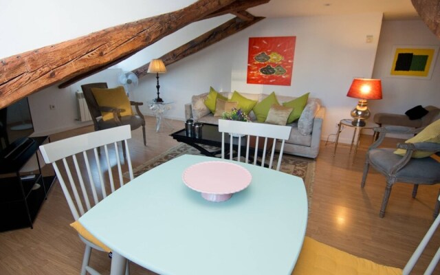 Charming Apartment In The Heart Of Madrid