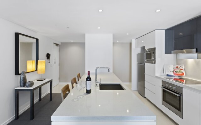 H Residences by Holiday Holiday
