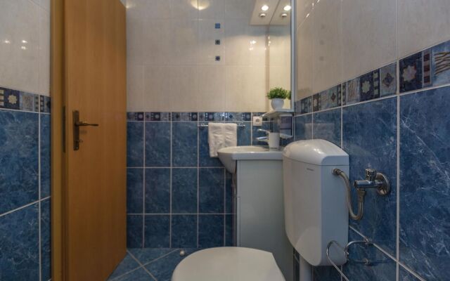 Stunning Home in Makarska With Wifi and 1 Bedrooms