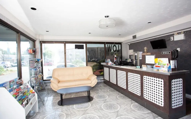 Rockwell Resort