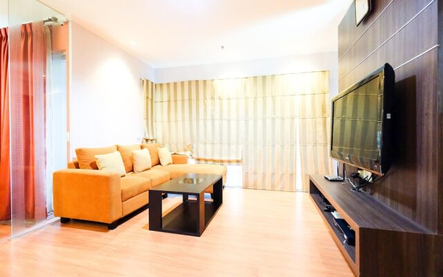 Cozy and Comfy Sahid Sudirman Residence Karet Apartement