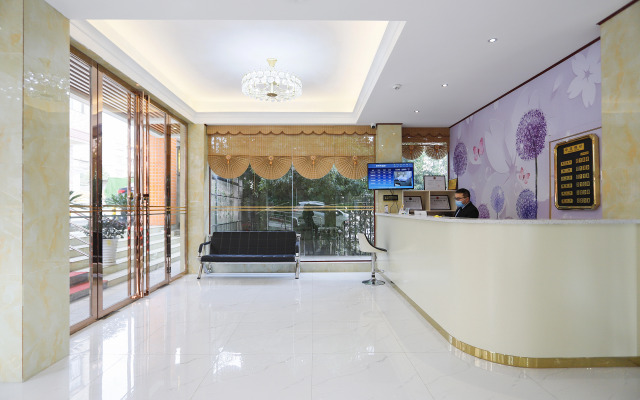 Wuhan Good Time Hotel (Tianhe Airport Hengdian Subway Station)