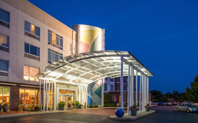 Hotel Indigo Columbus Architectural Center by IHG