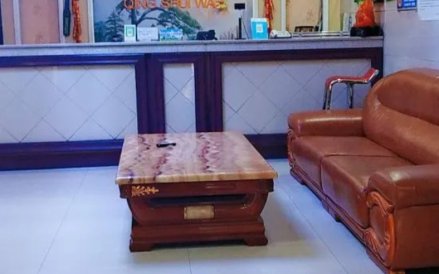 Karamay Clear Water Bay Business Hotel – Lobby – Karamay