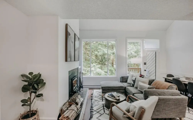 Snowater Condo #42 - Wifi - Pets Ok