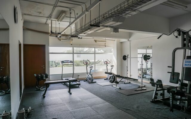 Comfy Studio at Gading Greenhill Apartment