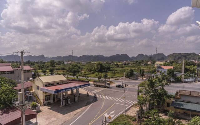 Trang An International Hotel