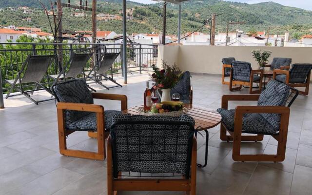 Central Guest House Skiathos