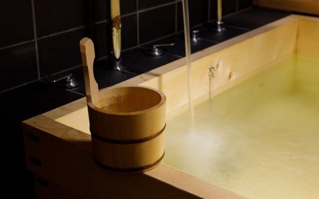 Tsumugi Nishinotoinhanayacho