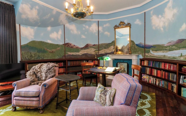 Dalvorar - Mar Lodge Estate