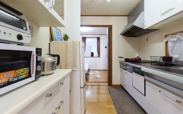 Komagome Luxury House