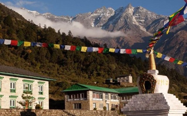 Mountain Lodges of Nepal - Phakding