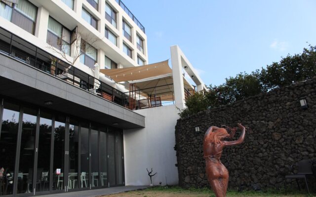 Hotel stay interview Jeju