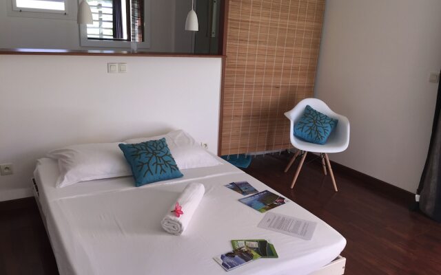 Poé Côté Lagon Beach Bungalows