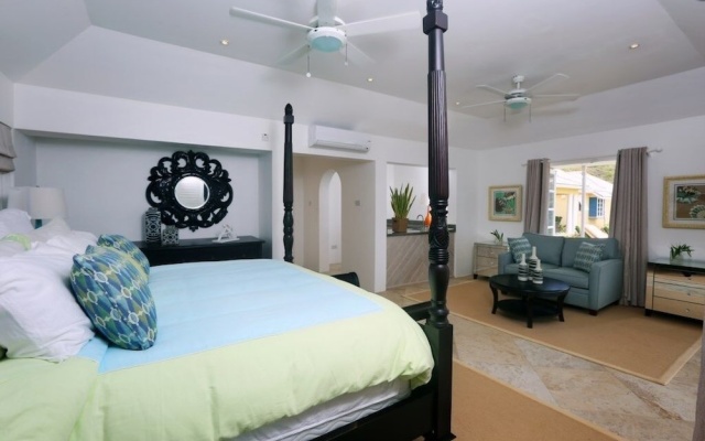 Sprawling Villa With Uninterrupted Sea Views - Equinox 4 Bedroom Villa by RedAwning — фото 2