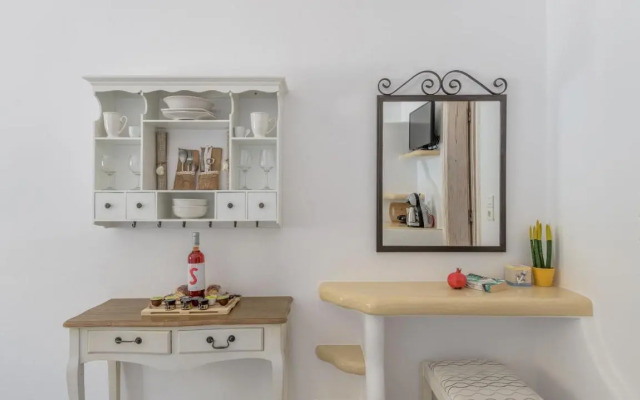 Floras Rooms