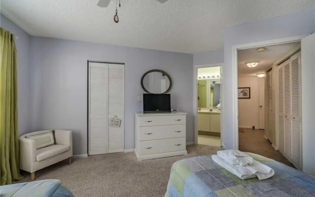 Vista Verde East 4-229