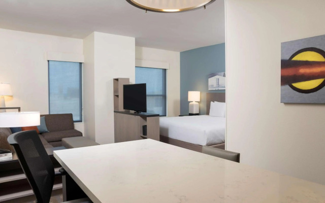 Hyatt House Austin/Downtown