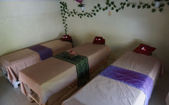 Naturale Huts & Villa's