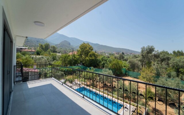 Charming House With Nature View in Fethiye