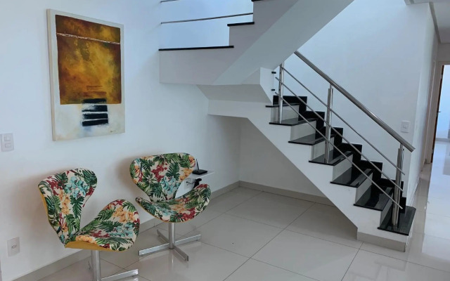 Cobertura Duplex em Condomínio de Alto Luxo - 402