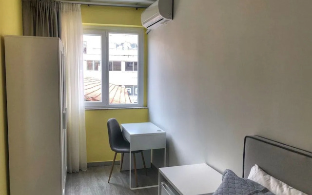 Raise Boutique Rooms in Center of Athens