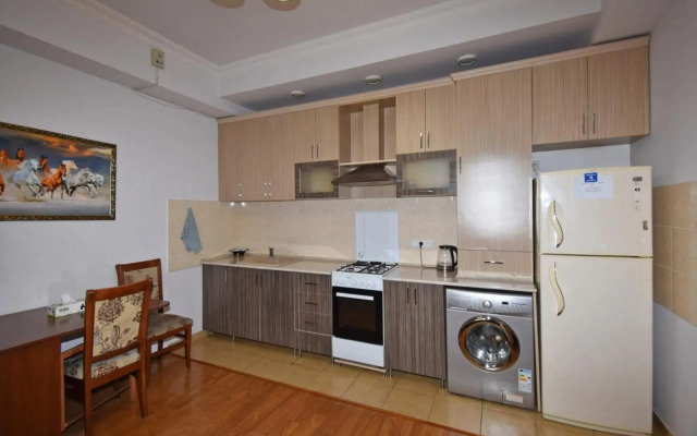 Argishti Street, 2 bedrooms Comfortable apartment GL152