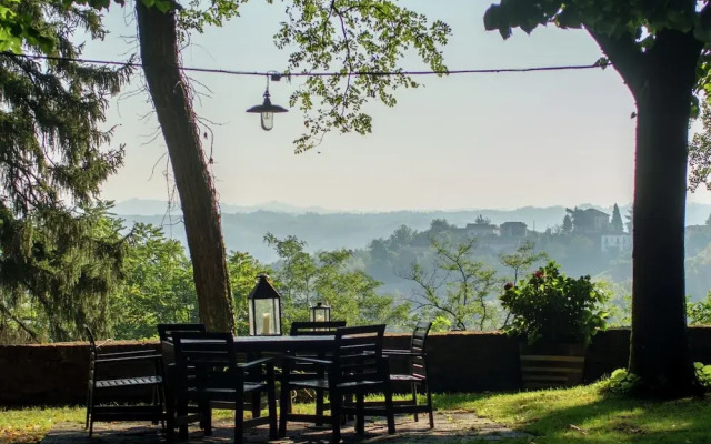 Apartment in Cut Monferrato With Garden