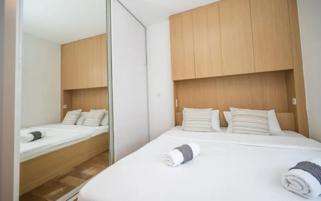 Design 1bdr Apartment With City View