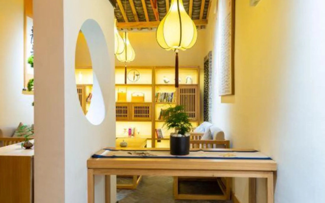 G Joyful · Meet Hotel (Nanping Pedestrian Street Jinma Biji Fang)