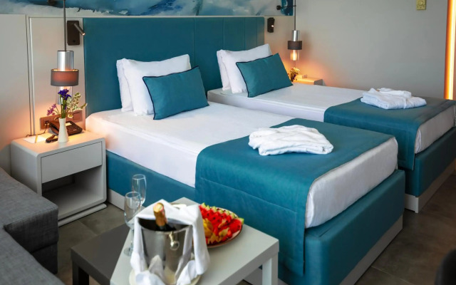 Crystal Centro Pearl Collection