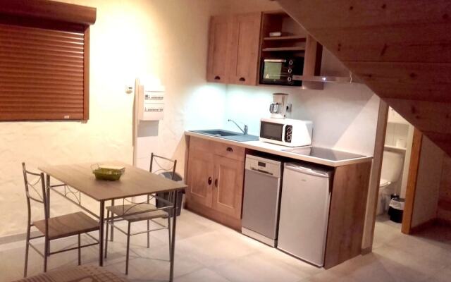 Studio in Saint-jean-d'arves, With Wonderful Mountain View, Furnished