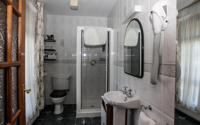 Ardmor Country House