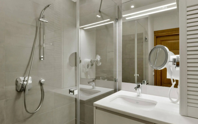 Stradonia Serviced Apartments