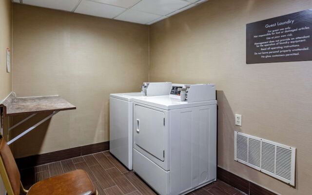 Comfort Inn & Suites