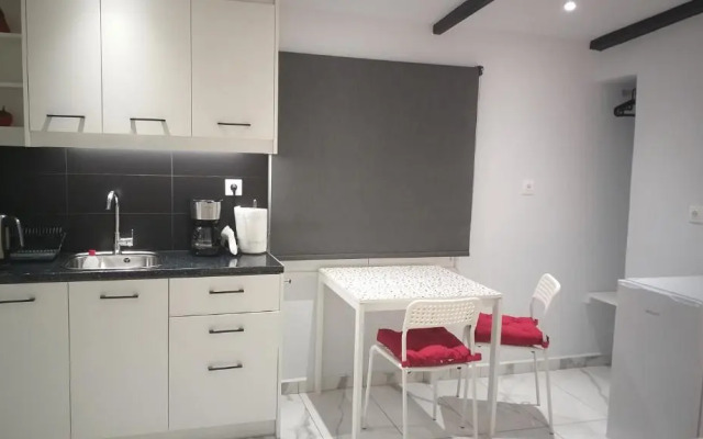 Vicky's place,near Athens airport