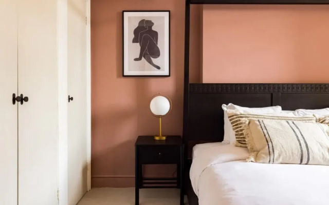 The Sussex Garden Retreat - Elegant 2bdr Flat