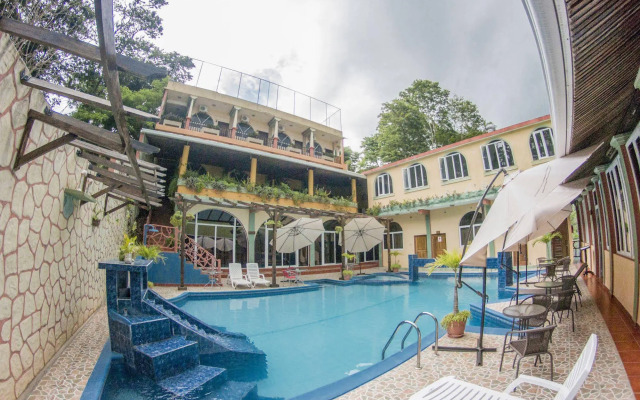 Hotel La Ribiera del Lago Peten Itza