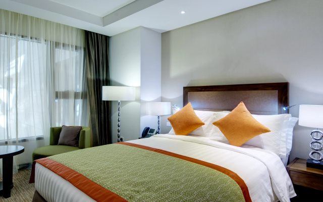 Crowne Plaza Madinah by IHG - Image 7