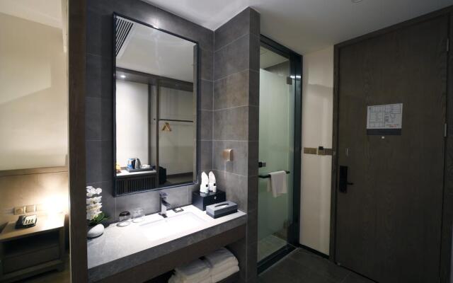 AII Life Serviced Residence