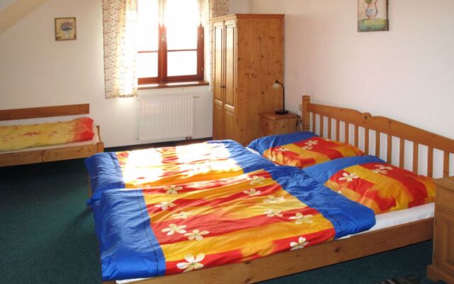 Růžovka (ULJ100)