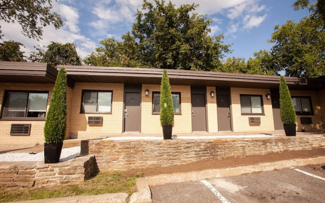 Motel Newstar Laval
