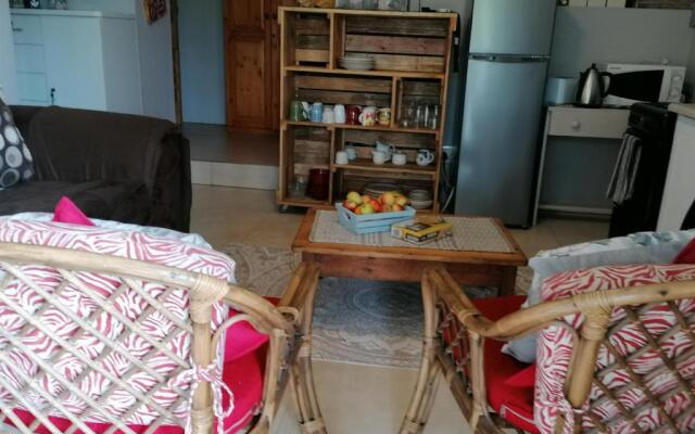 Laughing Gecko Lodge2